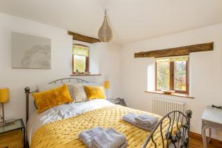 Granary Cottage - Luxury Barn Conversion - 5