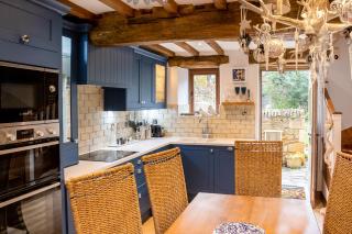Granary Cottage - Luxury Barn Conversion - 1