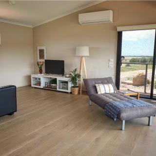 Still Earth - Port Pirie - 1