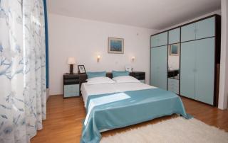 Holiday Home Sunny - 1