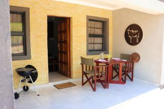 Tlou Safari Lodge - Kasane - 3