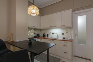 APT 48, COZY APARTMENT IN KALAMATA CITY CENTER - Kalamata - 3
