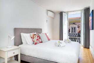 Amazing 1BDR Apartment in Chiado by LovelyStay - Lissabon - 8