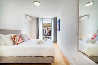 Amazing 1BDR Apartment in Chiado by LovelyStay - Lissabon - 4