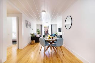 Amazing 1BDR Apartment in Chiado by LovelyStay - Lissabon - 1