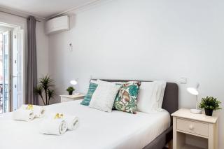 Stunning 2BDR Apartment in Chiado by LovelyStay - Lissabon - 3