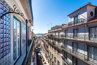 Stunning 2BDR Apartment in Chiado by LovelyStay - Lissabon - 5