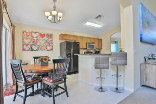 Daisys Delight at Watersong Resort - 3