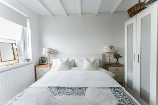 Fairlight - Charming coastal home on the beach - 0
