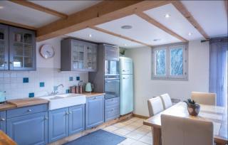 Beautiful 3 Bedroom Chalet in Morzine - 3