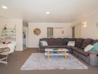 Family Escape - Pauanui Holiday Home - 9
