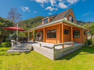 Family Escape - Pauanui Holiday Home - Pauanui - 0