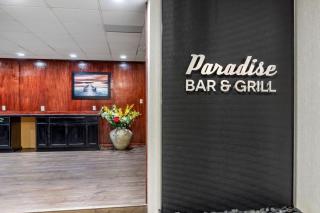 Best Western PLUS Lake Front Hotel - 6