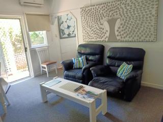 The Boathouse a 3 Bedroom House - 1