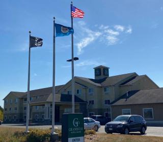 GrandStay Hotel & Suites Becker - Becker - 0