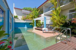 Macrossan House Boutique Holiday Apartments - Port Douglas - 0