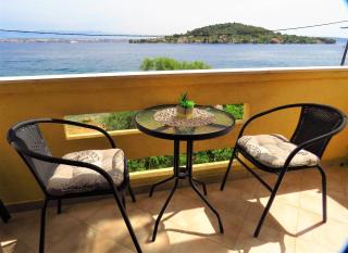 Apartment for 4 persons, by the sea and with beautiful view - Kali - 0