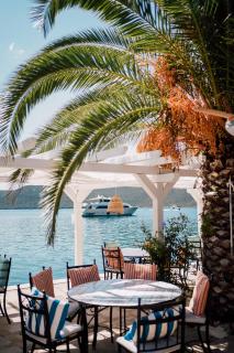 Villa Rava Hotel & restaurant - Rava - 2