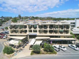 Spacious 3 bedroom apartment opposite surf club - Kingscliff - 1