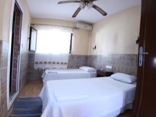 Tuncay Pension - 5