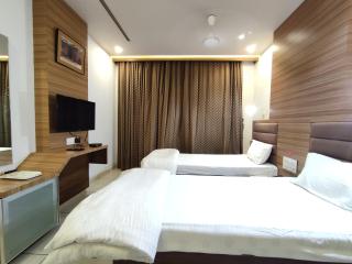 Hotel Pragati - Agar - 5