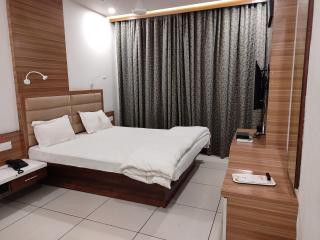 Hotel Pragati - Agar - 2