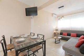 Palm Tree Apartments #FeelsLikeHome - 4