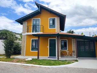 Casa em Condomínio com piscina - Ponta das Canas - 9