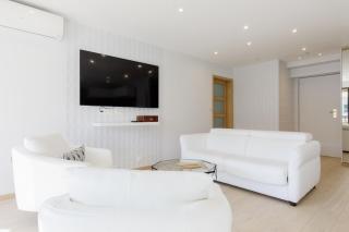 Carlton area XXL luxe 1 bed with large terrace - 2