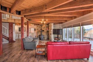 Lakefront Getaway with Hot Tub about 14 Mi to Schweitzer - Sagle - 2