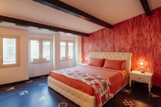 Costiglioli Central & Elegant Duplex - 8