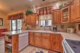 Arizona Home with Patio, Fire Pit and Gas Grill - Williams - 2