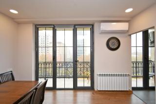 Lovely 2-bedroom apartment with fantastic view - Erevan - 8
