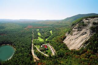 White Mountain Hotel and Resort - 2