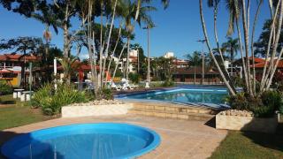 Casa em Condomínio com piscina - Ponta das Canas - 8