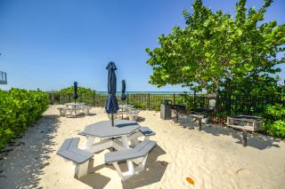 Anna Maria Beach Resort - Holmes Beach - 2