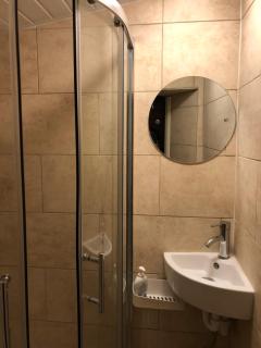 Modern Apartment in Twickenham Highstreet - 2