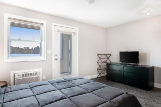 LightHouse Cove #208 - 1