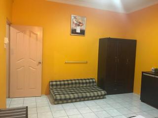 Desa Ilmu Homestay - Kota Samarahan - 4