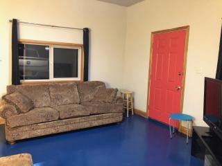 Nugget Place-Includes three separate two bedroom units near Mendenhall Glacier-DISCOUNTS ON TOURS! - Mendenhaven - 4