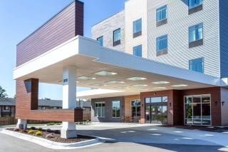 Baymont by Wyndham Madison - 7