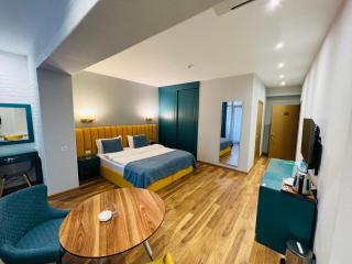 CH Hotel - 1