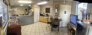 Best Budget Inn - Bastrop - 2