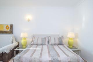 Penthouse studio with sea views - 1