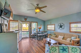 Canalfront Sargent Cabin with Patio 1 Mi to Beach! - Sargent - 8
