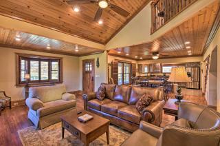 Clarkesville Ranch Cabin with Screened-In Porch! - Lakemont - 0
