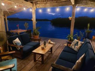 The Sunsetter Bed & Breakfast - Bocas Town - 4
