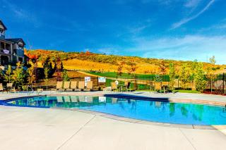 Perfect Ski Townhome - 2