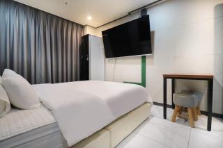 Hotel Don - Changwon - 2