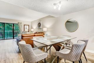 2072 Beach Wood - 4